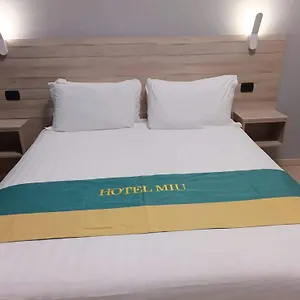 Miu ** Milan